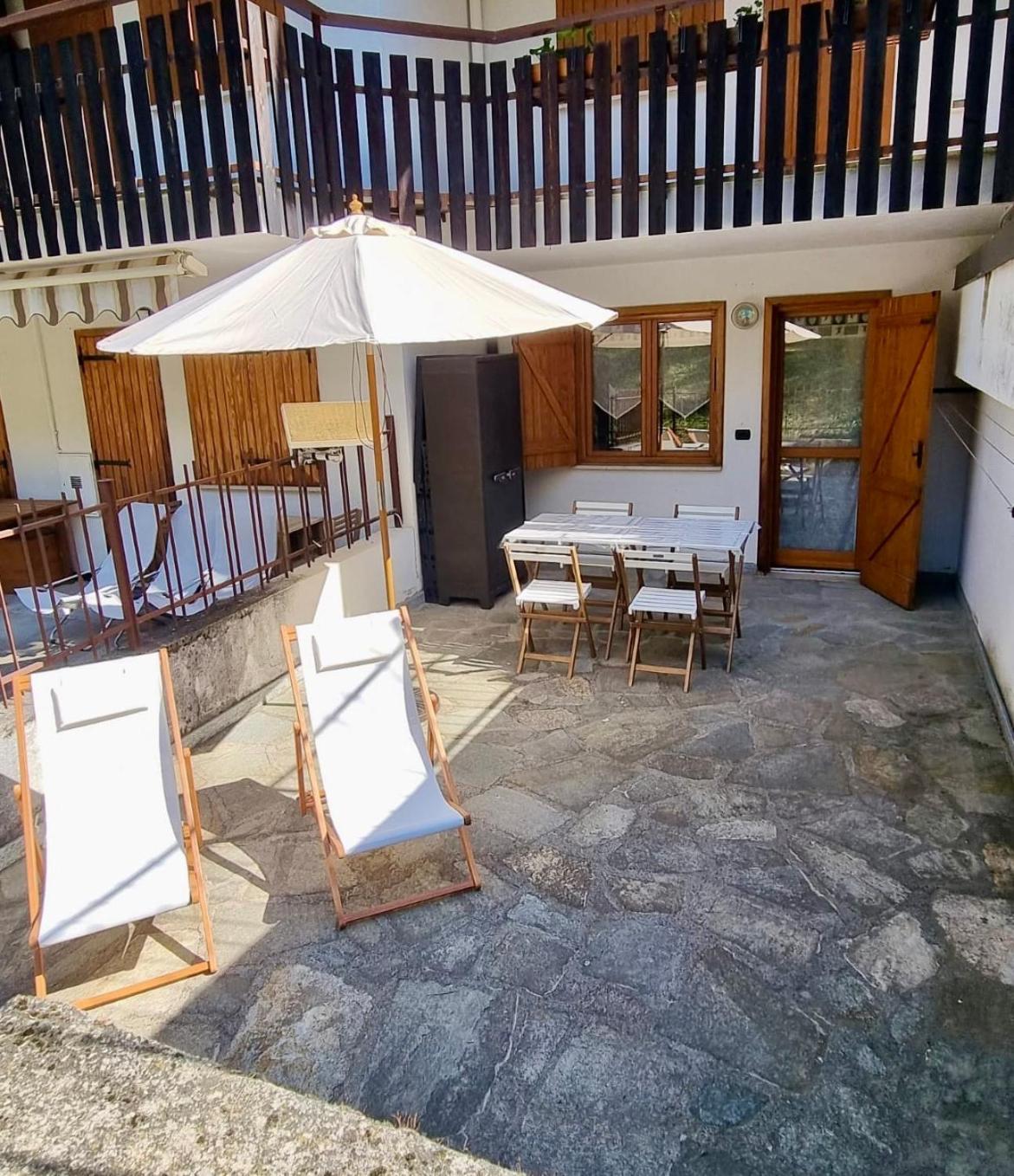 La Casa Del Cervo Lägenhet Limone Piemonte Exteriör bild